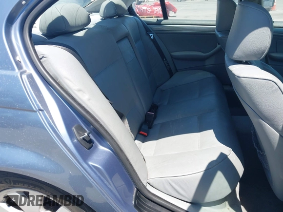 2000 BMW 3 Series 323i with VIN WBAAM3340YFP81830, listed as a IAAI auction lot 42625148 with 162,910 mi miles and . Bid and sale history available at DreamBid. Image 8.