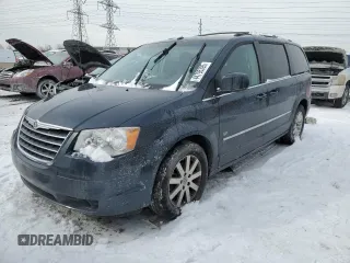 2009 Chrysler Town & Country Touring with VIN 2A8HR54X79R645544, listed as a Copart auction lot 44795395 with 132,044 mi miles and Salvage Title. Bid and sale history available at DreamBid. Image 1.