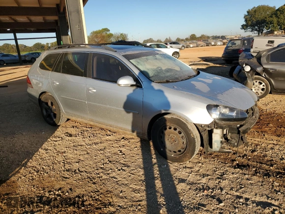 2010 Volkswagen Jetta SportWagen TDI with VIN 3VWTL7AJ4AM643127, listed as a Copart auction lot 76867944 with 207,607 mi miles and Salvage Title. Bid and sale history available at carsss.com. Image 4.