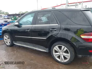 2009 Mercedes-Benz M 350 с VIN 4JGBB86E99A520351, выставлен на аукционе IAAI как лот 42370201 с пробегом 187 562 миль миль и . История ставок и продаж доступна на DreamBid. Изображение 13.