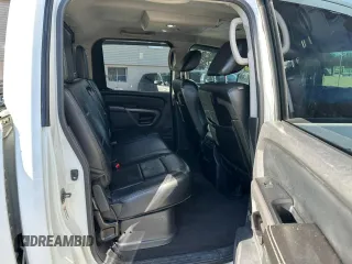 2015 Nissan Titan SL with VIN 1N6BA0EC7FN509763, listed as a Copart auction lot 88064785 with 168,916 mi miles and Clean Title. Bid and sale history available at carsss.com. Image 9.