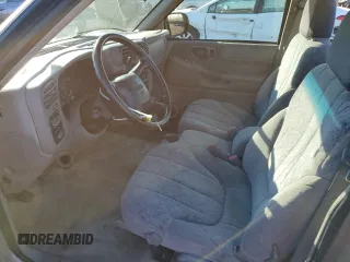 2002 GMC Sonoma SLS with VIN 1GTCS14W828187293, listed as a Copart auction lot 79711684 with 0 mi miles and Salvage Title. Bid and sale history available at carsss.com. Image 7.