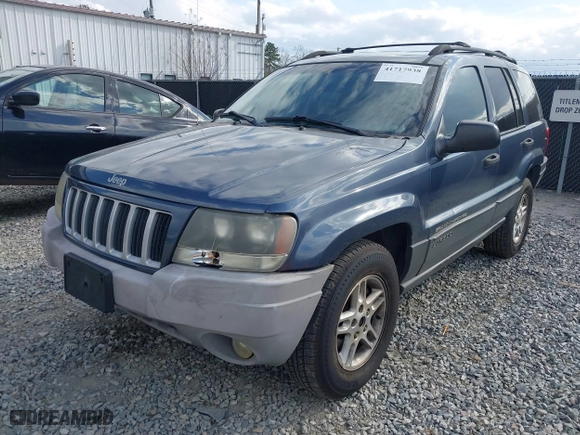 2004 Jeep Grand Cherokee Laredo with VIN 1J4GX48S14C324581, listed as a IAAI auction lot 41717938 with 213,178 mi miles. Bid and sale history available at carsss.com. Image 2.