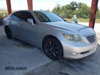 2009 Lexus LS 460 with VIN JTHBL46FX95085477, listed as a IAAI auction lot 41942046 with 212,487 mi miles. Bid and sale history available at carsss.com. Image 1.