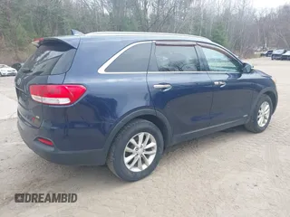 2016 Kia Sorento LX with VIN 5XYPGDA34GG054366, listed as a IAAI auction lot 42126008 with 218,148 mi miles. Bid and sale history available at carsss.com. Image 4.