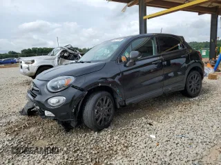 2018 FIAT 500X Trekking z VIN ZFBCFXCB0JP650833, wystawiony jako Copart lot #60274145 z przebiegiem 74 541 mil mil oraz Szkoda całkowita • Salvage title. Historia ofert i sprzedaży dostępna na DreamBid. Obrazek 1.