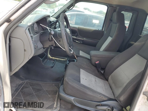 2006 Ford Ranger STX z VIN 1FTYR44U76PA03152, wystawiony jako Copart lot #57479265 z przebiegiem Nie podano mil oraz Czysty tytuł • Clean title. Historia ofert i sprzedaży dostępna na DreamBid. Obrazek 7.
