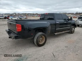 2015 GMC Sierra 3500HD Denali z VIN 1GT424E80FF506967, wystawiony jako Copart lot #49715055 z przebiegiem 191 033 mil mil oraz Czysty tytuł • Clean title. Historia ofert i sprzedaży dostępna na DreamBid. Obrazek 3.