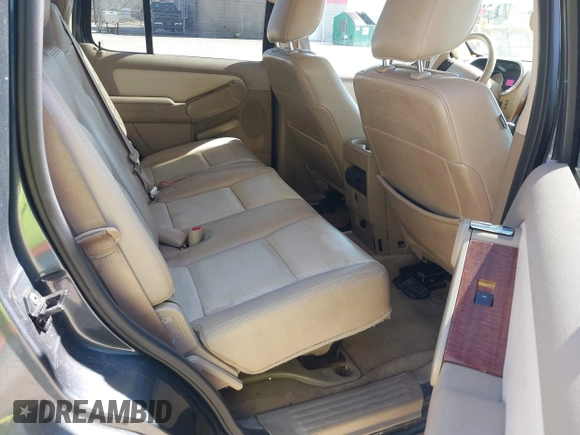 2010 Ford Explorer Eddie Bauer z VIN 1FMEU7EE1AUA97772, wystawiony jako IAAI lot #42108486 z przebiegiem 242 520 mil mil oraz . Historia ofert i sprzedaży dostępna na DreamBid. Obrazek 8.