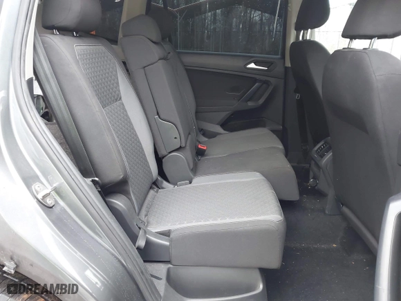 2021 Volkswagen Tiguan S with VIN 3VV0B7AX3MM026708, listed as a IAAI auction lot 41527399 with 80,061 mi miles. Bid and sale history available at carsss.com. Image 8.