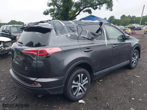 2018 Toyota RAV4 LE with VIN JTMBFREV3JJ225685, listed as a IAAI auction lot 39857350 with 40,395 mi miles. Bid and sale history available at carsss.com. Image 4.