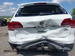 2019 Volkswagen Atlas SE z VIN 1V2UR2CAXKC539779, wystawiony jako IAAI lot #42188614 z przebiegiem 49 994 mil mil oraz . Historia ofert i sprzedaży dostępna na DreamBid. Obrazek 6.
