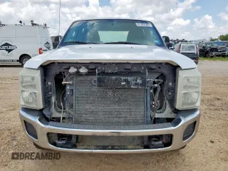 2015 Ford F-250 Lariat with VIN 1FT7W2B65FEB33276, listed as a Copart auction lot 61392365 with 193,284 mi miles and Clean title. Bid and sale history available at DreamBid. Image 5.