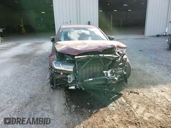 2021 BMW M5 z VIN WBS83CH0XMCH08885, wystawiony jako Copart lot #39373083 z przebiegiem Nie podano mil oraz . Historia ofert i sprzedaży dostępna na DreamBid. Obrazek 11.