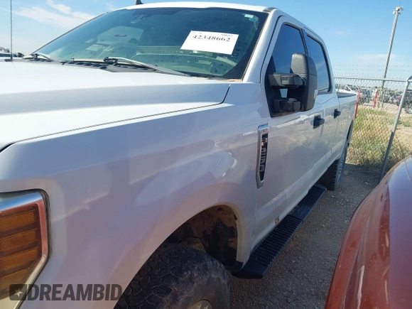 2019 Ford F-250 XL with VIN 1FT7W2B60KEE58704, listed as a IAAI auction lot 42348662 with 160,457 mi miles and . Bid and sale history available at DreamBid. Image 14.
