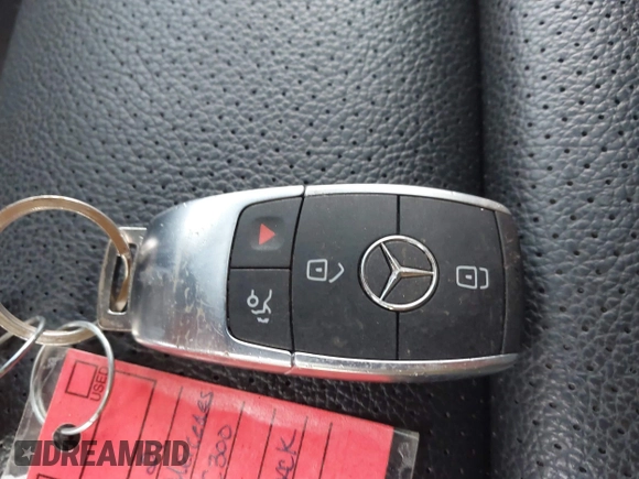 2021 Mercedes-Benz C 300 с VIN W1KWF8EB0MR640153, выставлен на аукционе IAAI как лот 41164310 с пробегом 34 364 миль миль и . История ставок и продаж доступна на DreamBid. Изображение 11.