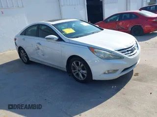 2011 Hyundai Sonata Limited z VIN 5NPEC4AC1BH169544, wystawiony jako IAAI lot #42079609 z przebiegiem 288 036 mil mil oraz . Historia ofert i sprzedaży dostępna na DreamBid. Obrazek 1.