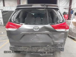 2012 Toyota Sienna LE AAS with VIN 5TDKK3DC0CS177643, listed as a IAAI auction lot 41845652 with 164,771 mi miles. Bid and sale history available at carsss.com. Image 17.