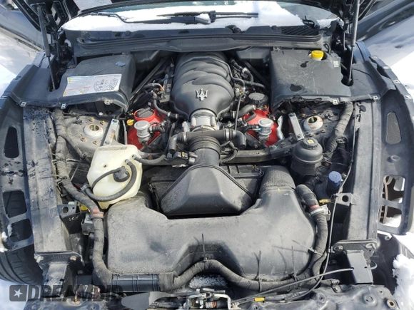 2013 Maserati GranTurismo Convertible Sport with VIN ZAM45VMAXD0071100, listed as a Copart auction lot 46999495 with 0 mi miles and Salvage Title. Bid and sale history available at carsss.com. Image 11.