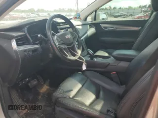 2017 Cadillac XT5 Luxury FWD z VIN 1GYKNBRS9HZ121914, wystawiony jako Copart lot #56901985 z przebiegiem 81 017 mil mil oraz Szkoda całkowita • Salvage title. Historia ofert i sprzedaży dostępna na DreamBid. Obrazek 7.