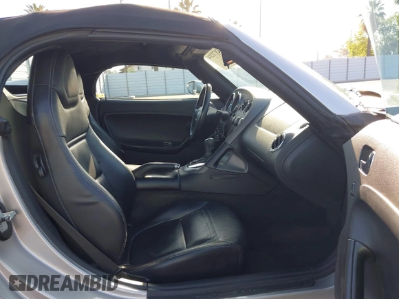 2007 Pontiac Solstice z VIN 1G2MB35B07Y122333, wystawiony jako IAAI lot #42173214 z przebiegiem 201 764 mil mil oraz . Historia ofert i sprzedaży dostępna na DreamBid. Obrazek 5.