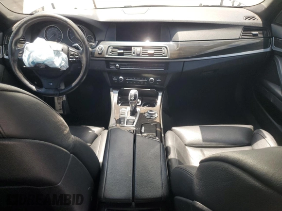 2013 BMW 5 Series 535i xDrive z VIN WBAFU7C59DDU73258, wystawiony jako Copart lot #56858785 z przebiegiem Nie podano mil oraz Szkoda całkowita • Salvage title. Historia ofert i sprzedaży dostępna na DreamBid. Obrazek 8.