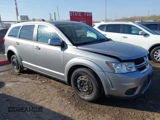 2019 Dodge Journey SE with VIN 3C4PDCBB6KT835643, listed as a IAAI auction lot 40702227 with 99,691 mi miles and . Bid and sale history available at DreamBid. Image 1.