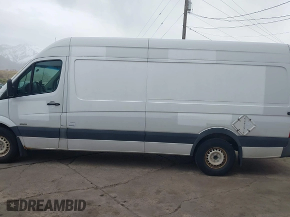 2011 Mercedes-Benz Sprinter Cargo with VIN WD3PE8CB4B5565573, listed as a IAAI auction lot 41821984 with 306,841 mi miles. Bid and sale history available at carsss.com. Image 14.