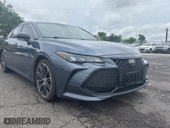 2019 Toyota Avalon XLE with VIN 4T1BZ1FB7KU030486, listed as a Copart auction lot 55491685 with 114,195 mi miles and Clean Title. Bid and sale history available at carsss.com. Image 1.