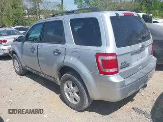 2011 Ford Escape XLT с VIN 1FMCU9DG9BKB50821, выставлен на аукционе IAAI как лот 42050075 с пробегом 101 946 миль миль и . История ставок и продаж доступна на DreamBid. Изображение 3.