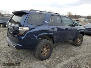2024 Toyota 4Runner TRD Off Road with VIN JTERU5JR9R6252468, listed as a Copart auction lot 52028995 with 13,754 mi miles and Salvage Title. Bid and sale history available at carsss.com. Image 3.