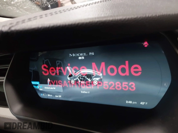 2014 Tesla Model S 60 with VIN 5YJSA1H16EFP52853, listed as a IAAI auction lot 41941989 with 132,038 mi miles and . Bid and sale history available at DreamBid. Image 7.
