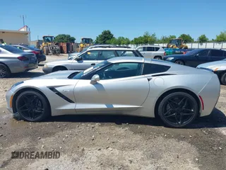2018 Chevrolet Corvette 1LT z VIN 1G1YB2D73J5102194, wystawiony jako IAAI lot #42321149 z przebiegiem 103 086 mil mil oraz . Historia ofert i sprzedaży dostępna na DreamBid. Obrazek 14.