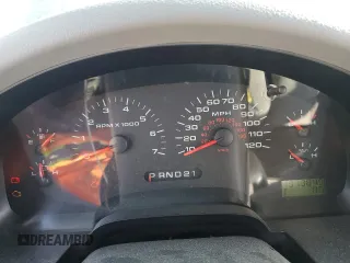 2008 Ford F-150 STX z VIN 1FTRX14W28FB44956, wystawiony jako Copart lot #54774165 z przebiegiem 137 384 mil mil oraz Szkoda całkowita • Salvage title. Historia ofert i sprzedaży dostępna na DreamBid. Obrazek 9.