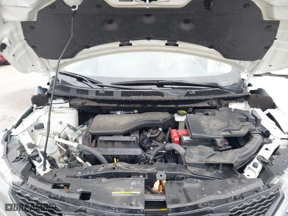2017 Nissan Rogue Sport SL with VIN JN1BJ1CR8HW107542, listed as a IAAI auction lot 41820930 with 44,219 mi miles. Bid and sale history available at carsss.com. Image 10.