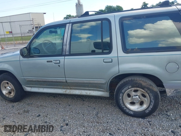 1995 Ford Explorer XL with VIN 1FMDU32X3SZA95827, listed as a IAAI auction lot 42638276 with 217,159 mi miles and . Bid and sale history available at DreamBid. Image 15.