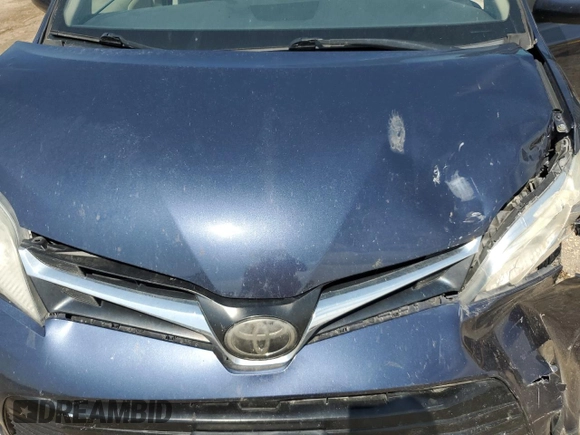 2018 Toyota Sienna LE Auto Access Seat with VIN 5TDKZ3DC5JS937221, listed as a Copart auction lot 59595765 with 118,790 mi miles and Salvage title. Bid and sale history available at DreamBid. Image 12.