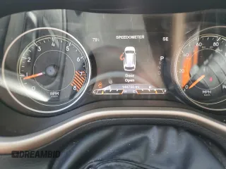 2015 Jeep Cherokee Limited z VIN 1C4PJMDSXFW676251, wystawiony jako Copart lot #56036505 z przebiegiem 148 750 mil mil oraz Szkoda całkowita • Salvage title. Historia ofert i sprzedaży dostępna na DreamBid. Obrazek 9.