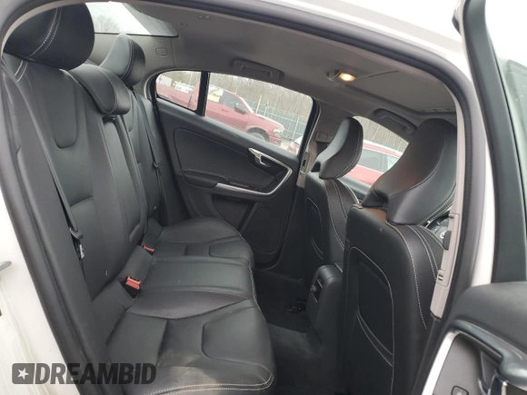 2017 Volvo S60 Dynamic с VIN YV140MTL3H2437239, выставлен на аукционе Copart как лот 47482105 с пробегом 81 827 миль миль и Списание • Salvage title. История ставок и продаж доступна на DreamBid. Изображение 10.