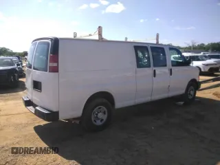 2017 Chevrolet Express Cargo Van with VIN 1GCWGBFG9H1138096, listed as a Copart auction lot 51268905 with 186,298 mi miles and Clean Title. Bid and sale history available at carsss.com. Image 3.
