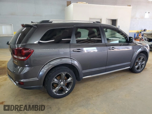2014 Dodge Journey Crossroad with VIN 3C4PDCGG8ET284320, listed as a Copart auction lot 46924985 with 192,321 mi miles and Salvage title. Bid and sale history available at DreamBid. Image 3.