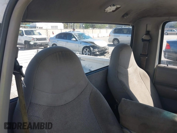 2000 Ford Ranger XL with VIN 1FTYR10C1YPB44216, listed as a IAAI auction lot 42228962 with 229,311 mi miles and . Bid and sale history available at DreamBid. Image 8.