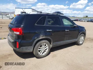 2014 Kia Sorento LX z VIN 5XYKT4A74EG461352, wystawiony jako Copart lot #53847275 z przebiegiem 100 700 mil mil oraz Szkoda całkowita • Salvage title. Historia ofert i sprzedaży dostępna na DreamBid. Obrazek 3.