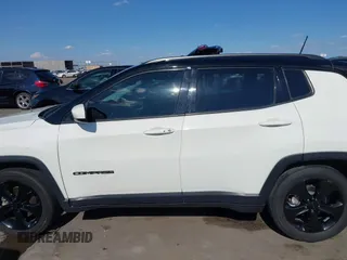 2019 Jeep Compass Altitude z VIN 3C4NJCBB3KT637375, wystawiony jako IAAI lot #42408775 z przebiegiem 114 977 mil mil oraz . Historia ofert i sprzedaży dostępna na DreamBid. Obrazek 15.