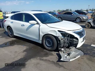 2013 Nissan Altima SV with VIN 1N4AL3AP9DN556864, listed as a IAAI auction lot 42641789 with 141,426 mi miles and . Bid and sale history available at DreamBid. Image 1.