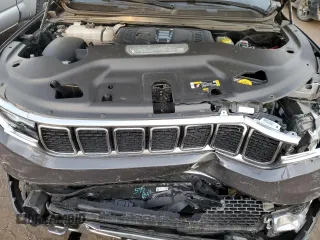 2023 Jeep Wagoneer Series III с VIN 1C4SJVDP1PS547349, выставлен на аукционе Copart как лот 81778954 с пробегом 22 343 миль миль и Списание • Salvage title. История ставок и продаж доступна на DreamBid. Изображение 12.