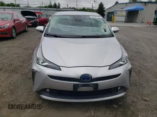 2020 Toyota Prius LE with VIN JTDL9RFU3L3017587, listed as a Copart auction lot 55431755 with 61,507 mi miles and Salvage Title. Bid and sale history available at DreamBid. Image 5.