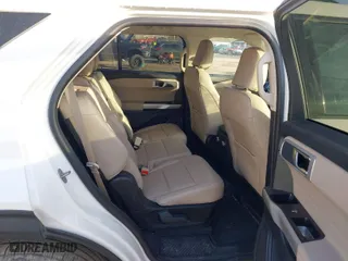 2022 Ford Explorer XLT with VIN 1FMSK8DH2NGA22674, listed as a IAAI auction lot 41726835 with 34,966 mi miles. Bid and sale history available at carsss.com. Image 8.