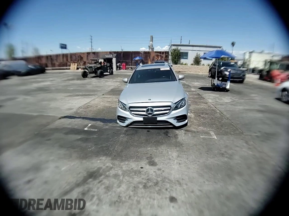 2020 Mercedes-Benz E 350 z VIN WDDZF8DB5LA710497, wystawiony jako Copart lot #51329925 z przebiegiem 41 490 mil mil oraz Szkoda całkowita • Salvage title. Historia ofert i sprzedaży dostępna na DreamBid. Obrazek 11.