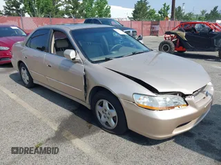 2000 Honda Accord EX z VIN 1HGCG165XYA095773, wystawiony jako IAAI lot #42457505 z przebiegiem 118 424 mil mil oraz . Historia ofert i sprzedaży dostępna na DreamBid. Obrazek 1.